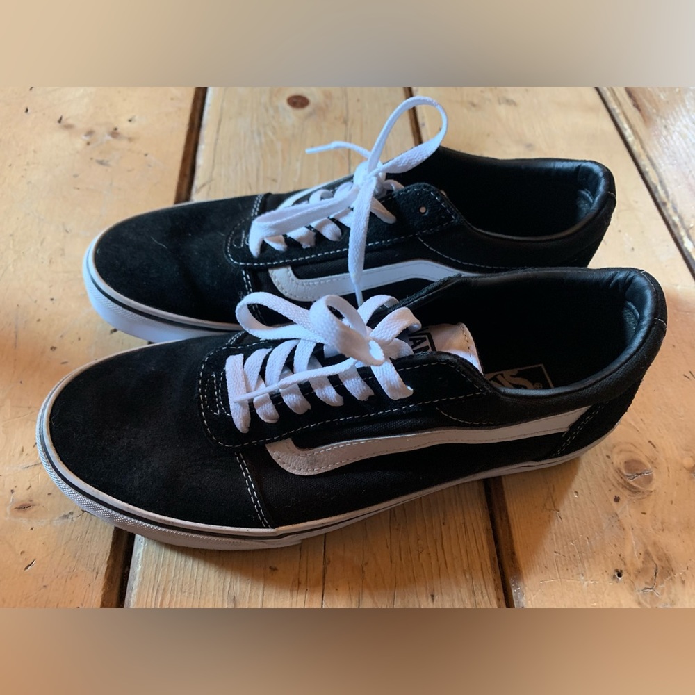 VANS OLD SKOOL SHOE Black/white size M 8.5